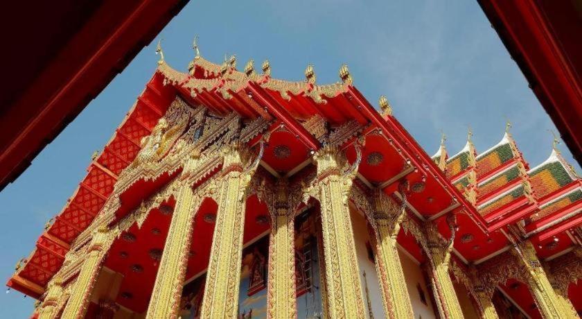 The Queen Palace Bangkok Esterno foto